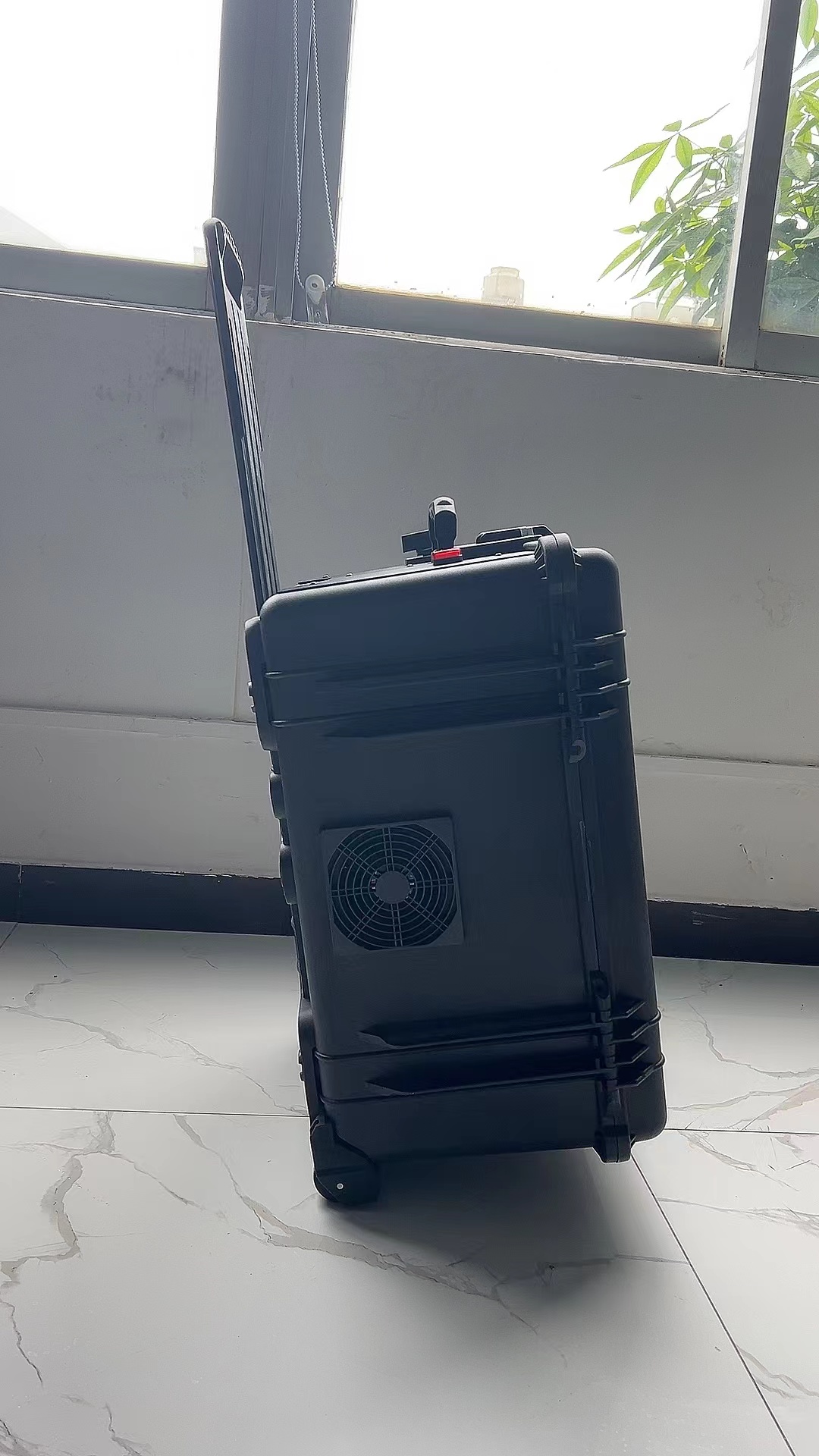 从江手拉箱型移动通信干扰器